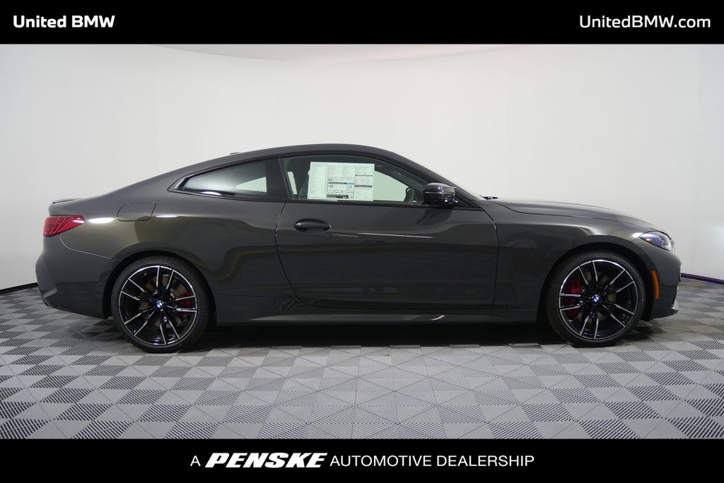 Thumbnail: 2026 BMW 4 Series - 2