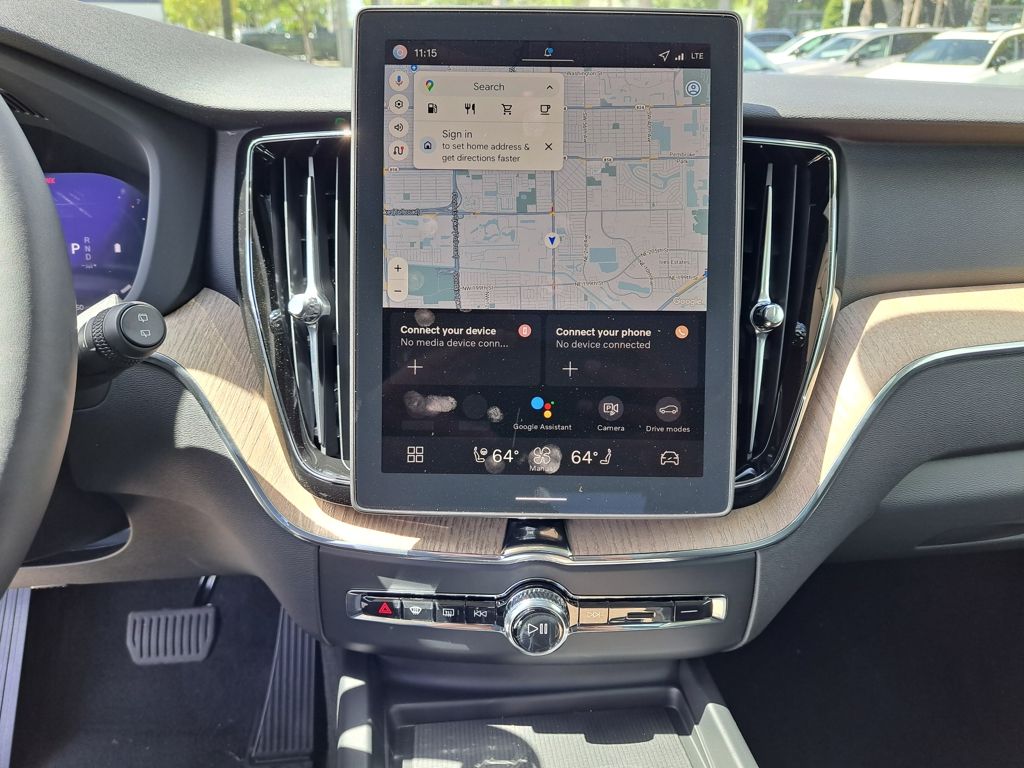 2026 Volvo XC60 Core - Photo 9