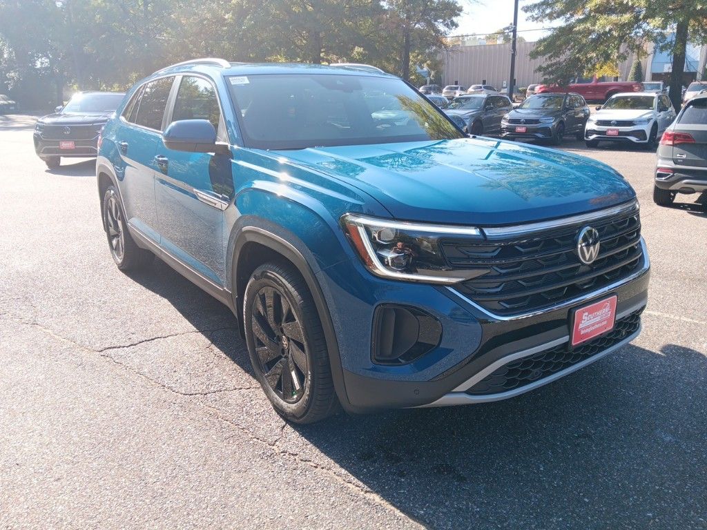 2025 Volkswagen Atlas Cross Sport 2.0T SE w/Technology 7