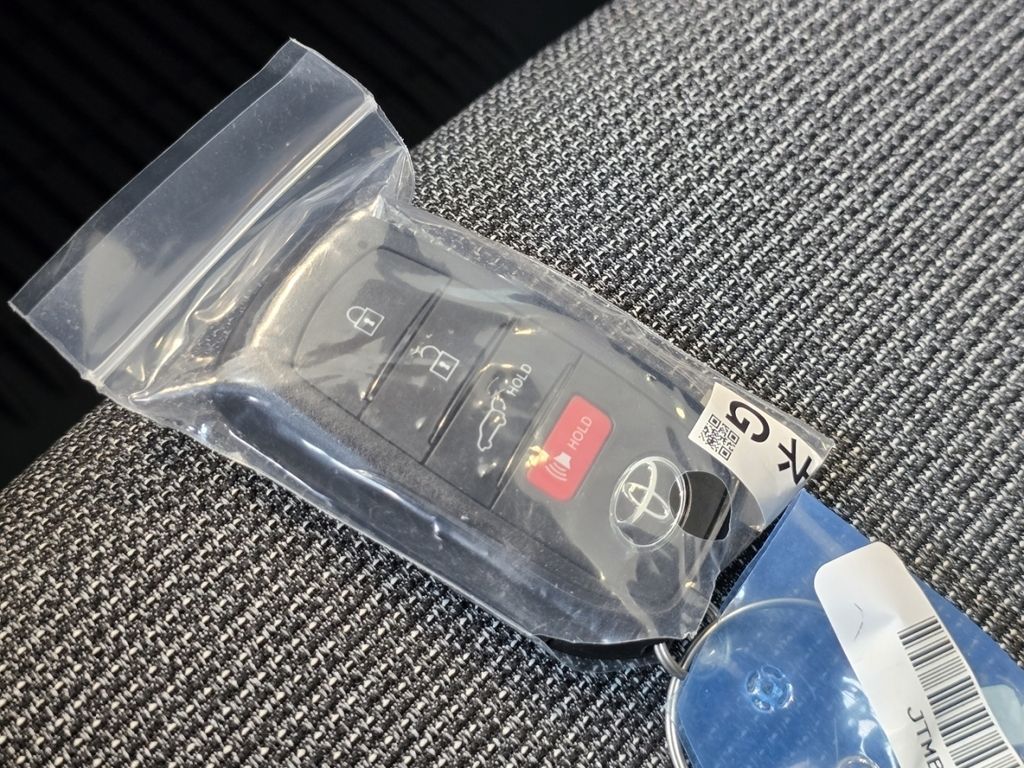 New 2026  Toyota XLE image 33