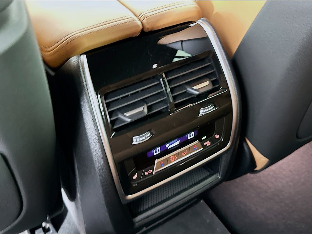 Thumbnail: 2026 BMW X5 - 18