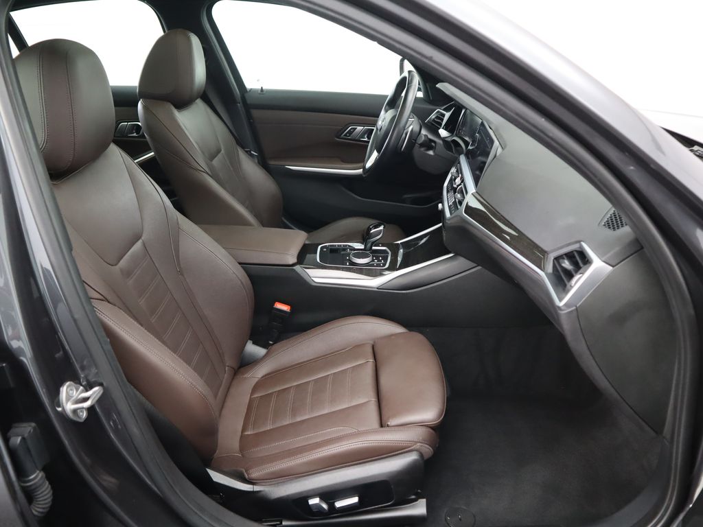 2022 BMW 3 Series 330i 21