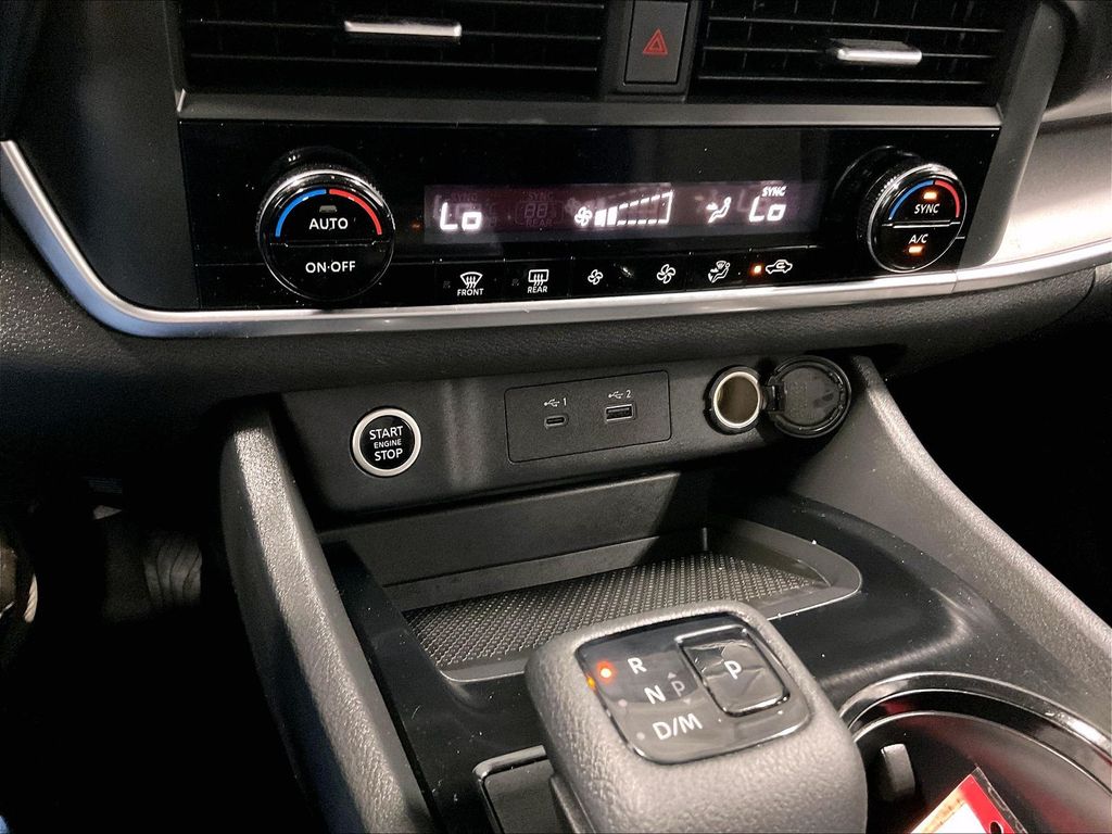 2023 Nissan Rogue — photo 25