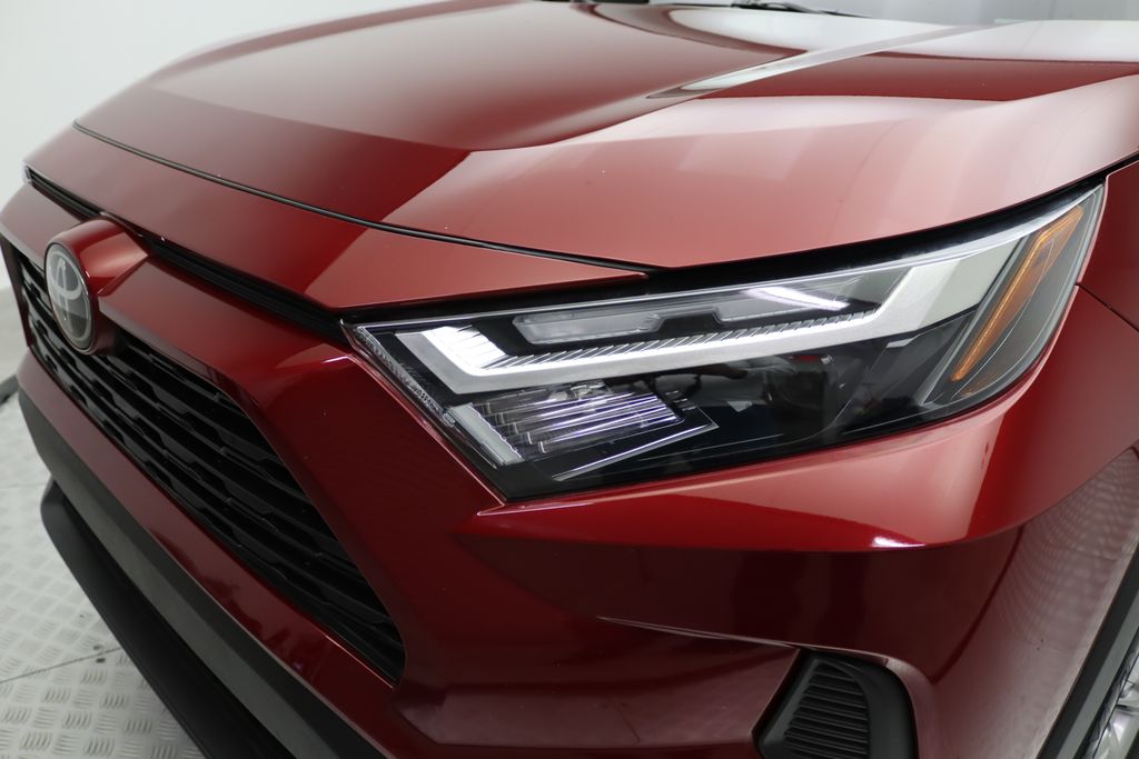 Thumbnail: 2022 Toyota RAV4 - 3