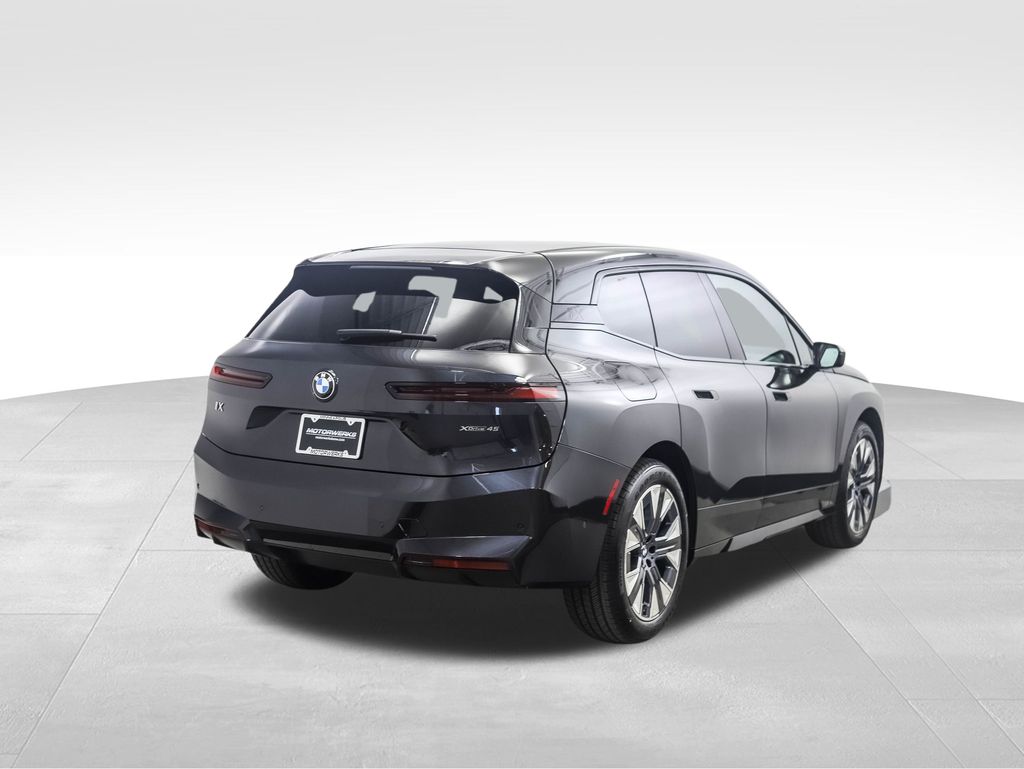 2026 BMW iX  5