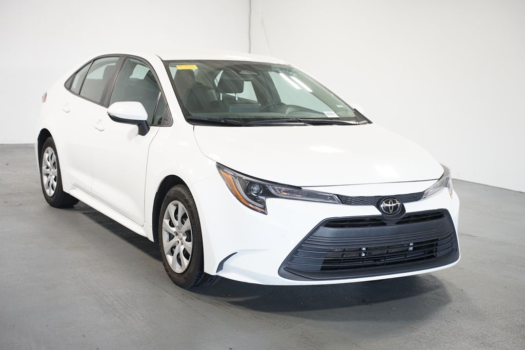 Thumbnail: 2024 Toyota Corolla - 3