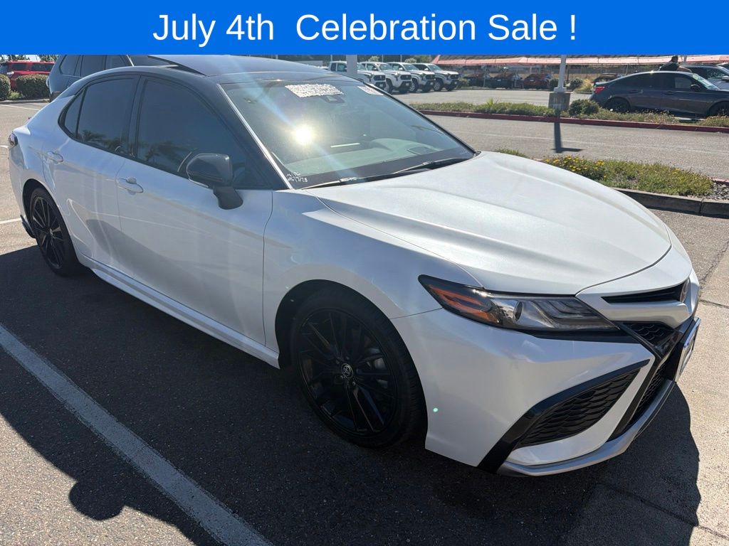 2022 Toyota Camry XSE V6 FWD