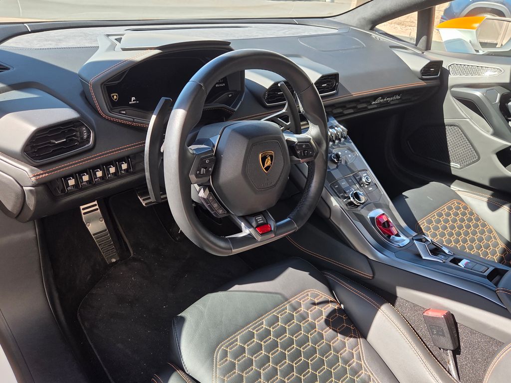 Thumbnail: 2017 Lamborghini Huracan - 2