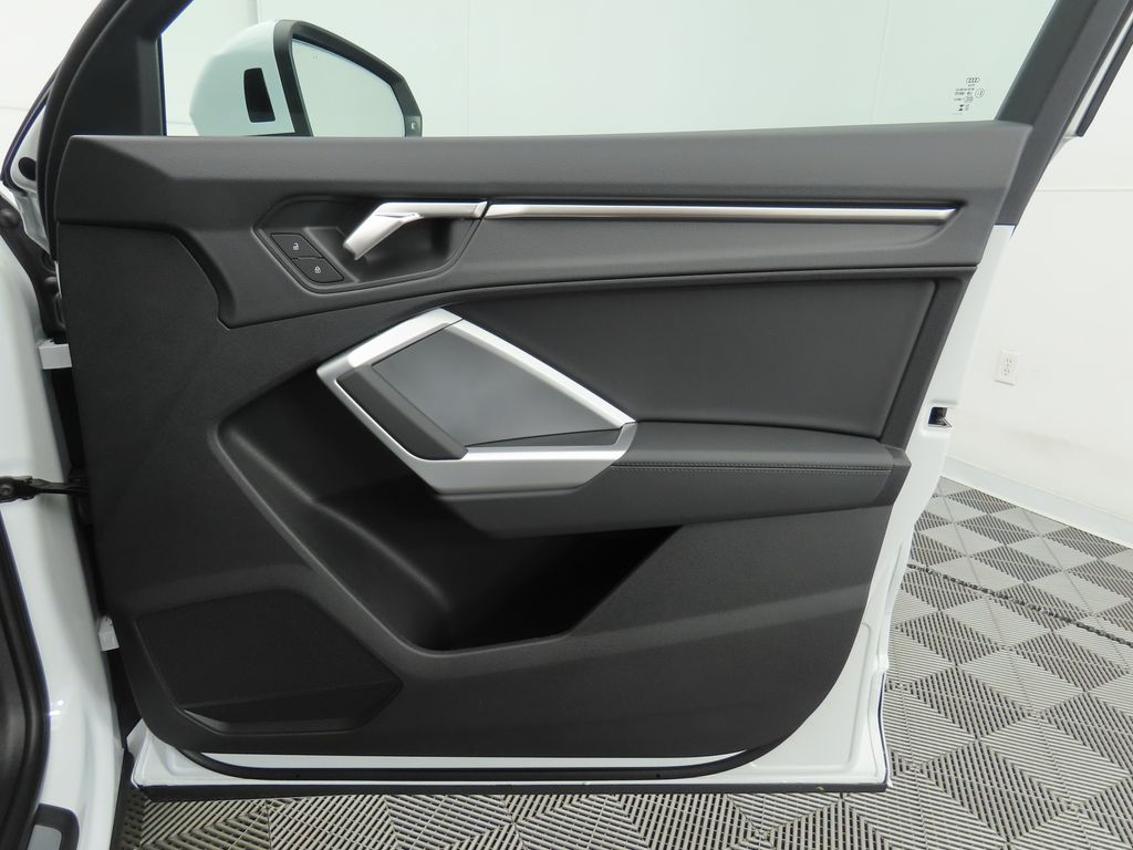 2025 Audi Q3 Premium 26