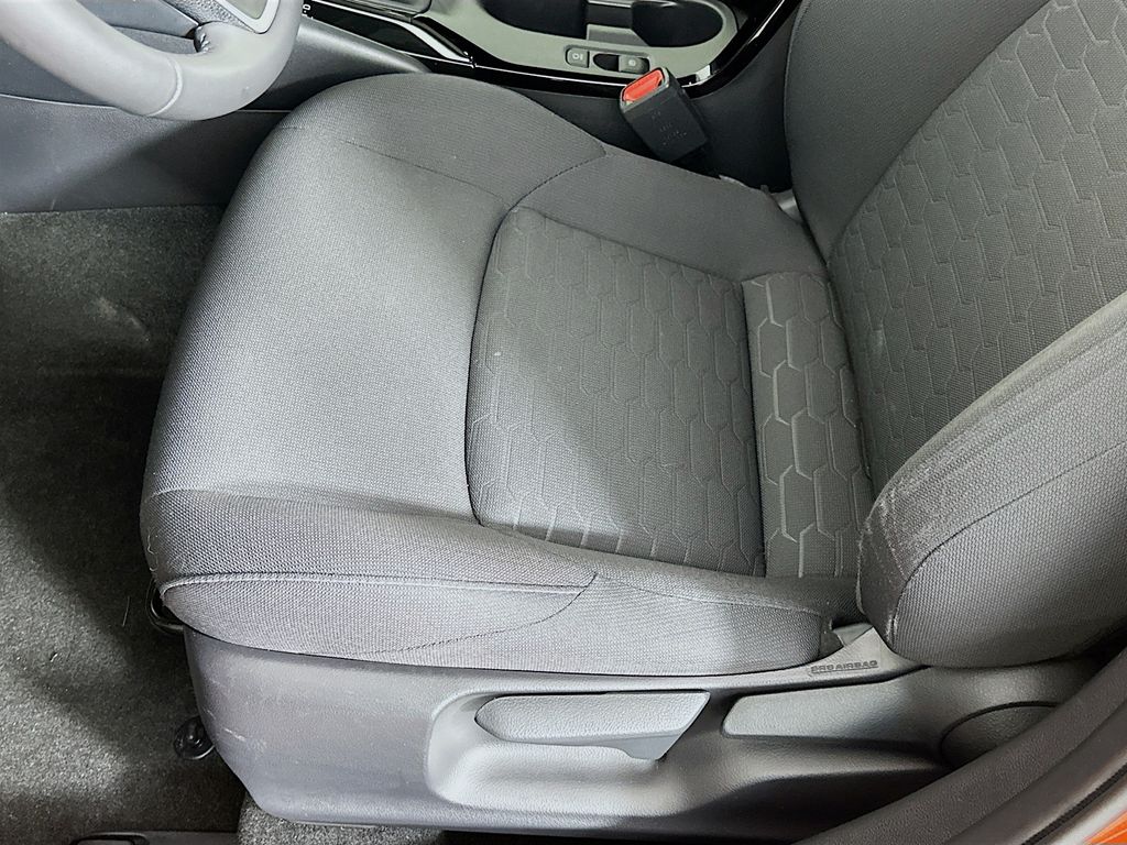 2023 Toyota Corolla SE 19
