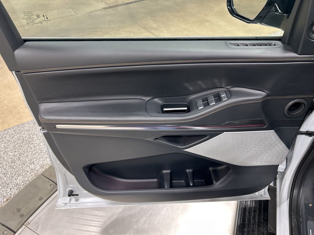 new 2026 Lincoln Navigator car, priced at $124,725