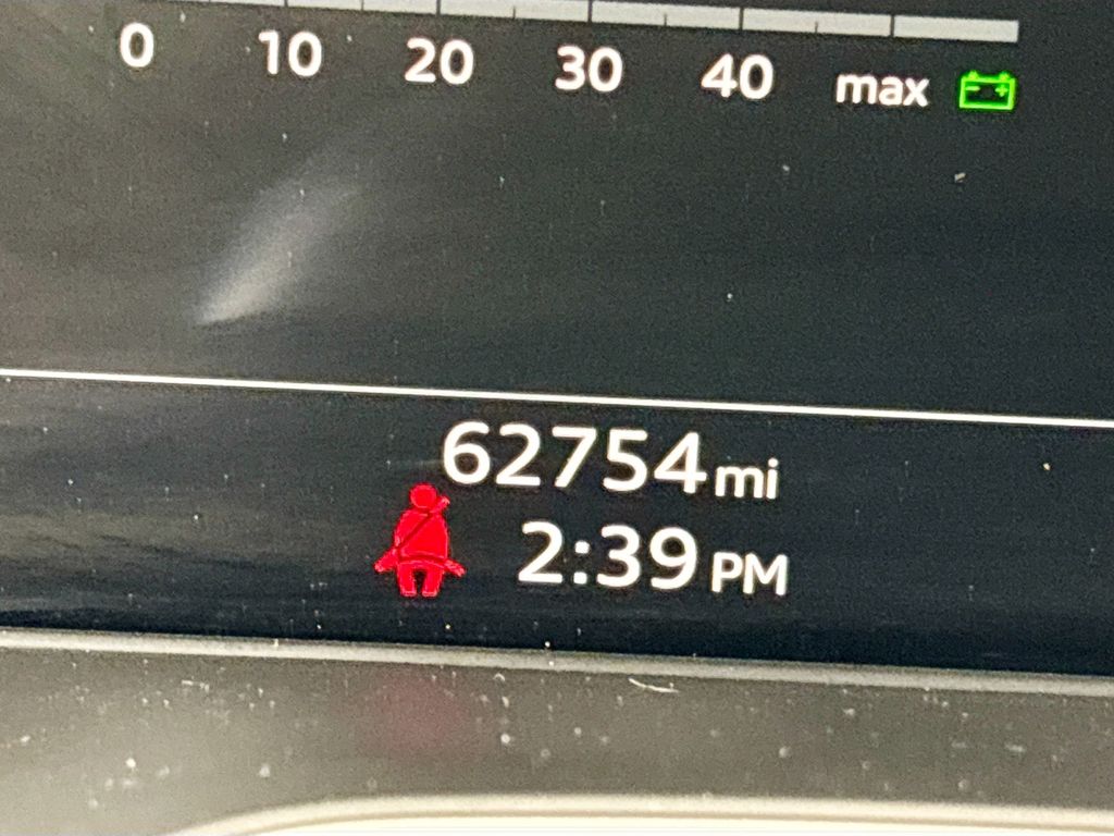 2022 Audi Q5 45 S line Premium