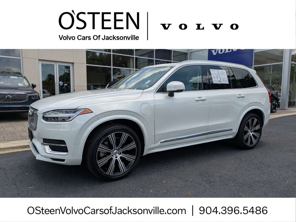Crystal White Metallic 2023 Volvo XC90 SUV / Crossover All-Wheel Drive Automatic