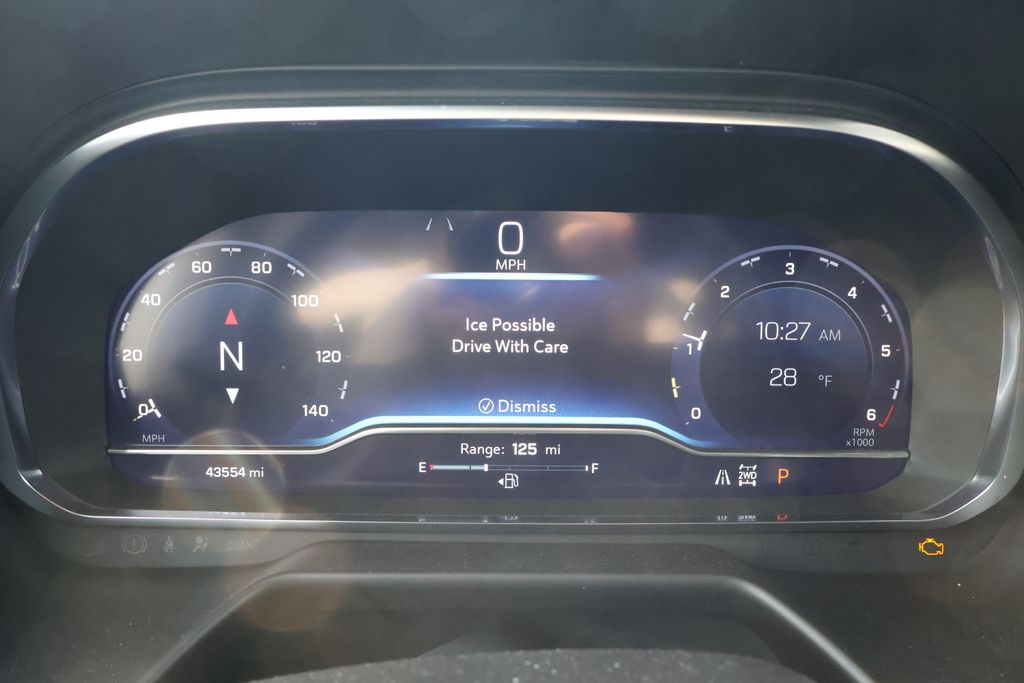 Thumbnail: 2024 Chevrolet Suburban - 16