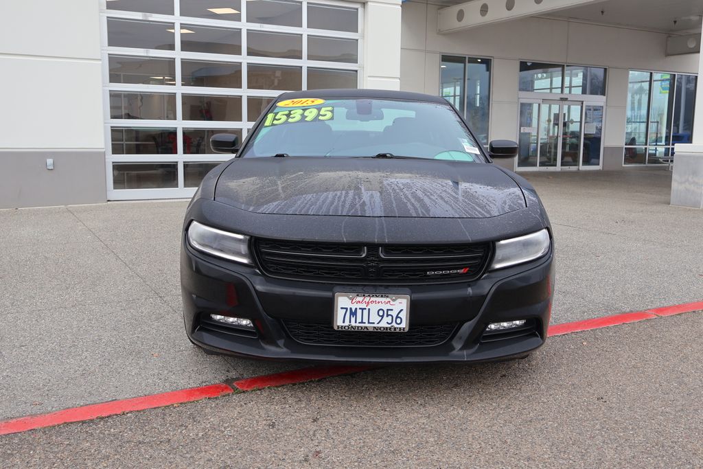 2015 Dodge Charger SXT 2