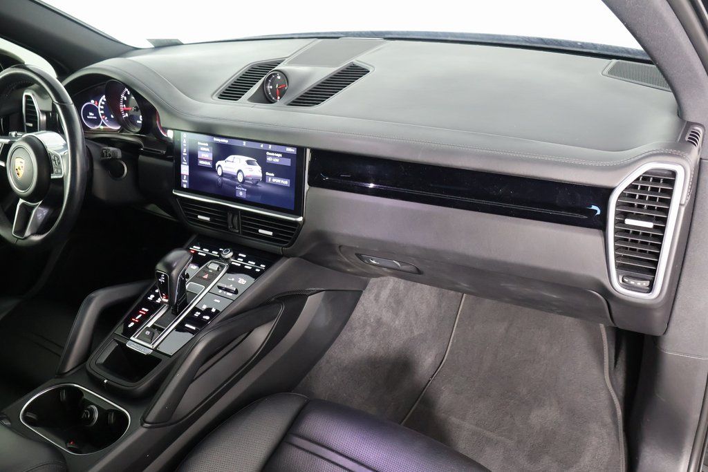 Thumbnail: 2019 Porsche Cayenne - 7