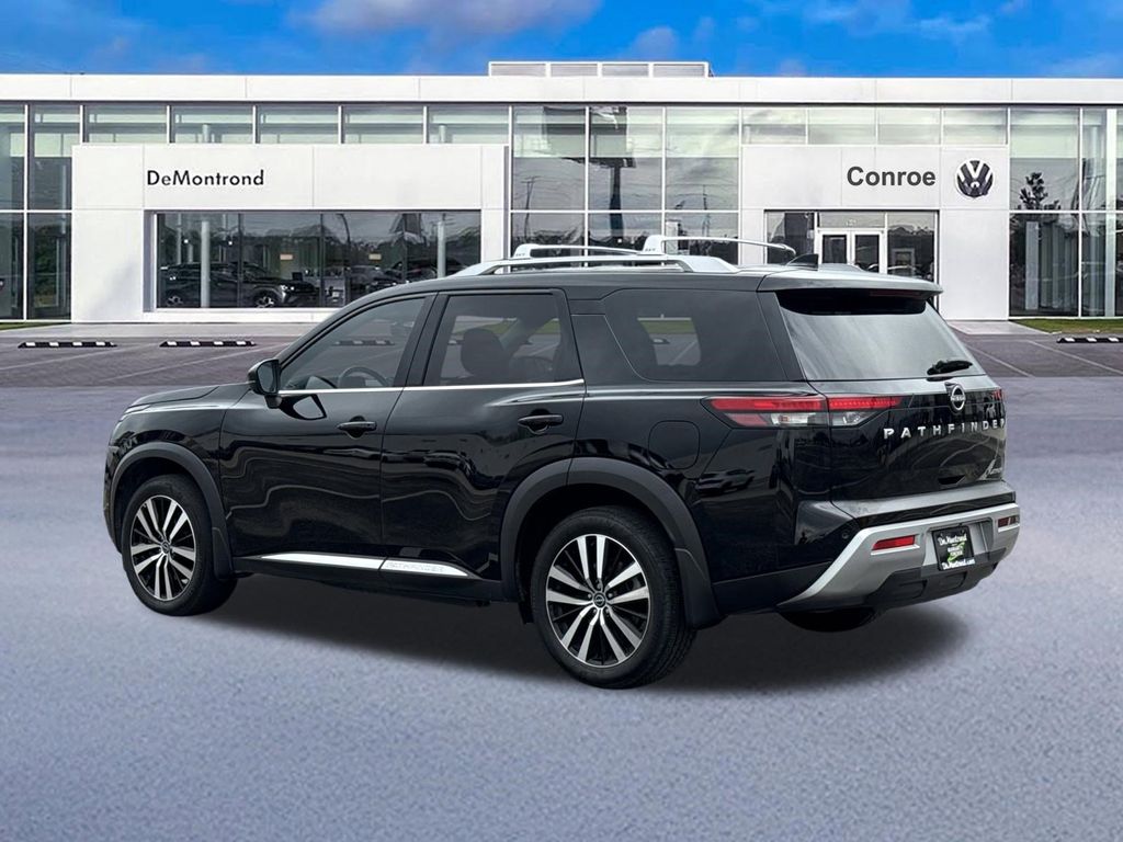 2024 Nissan Pathfinder Platinum - 6