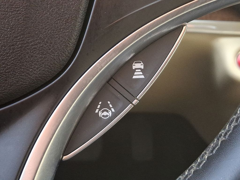 Thumbnail: 2018 Acura MDX - 24