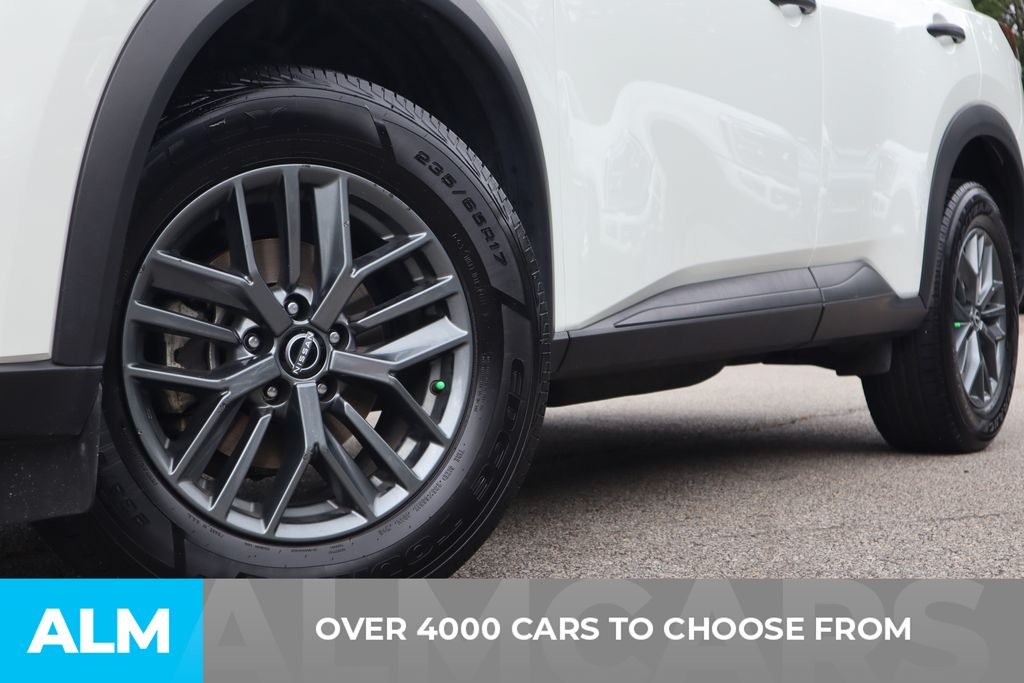 2024 Nissan Rogue S photo 2