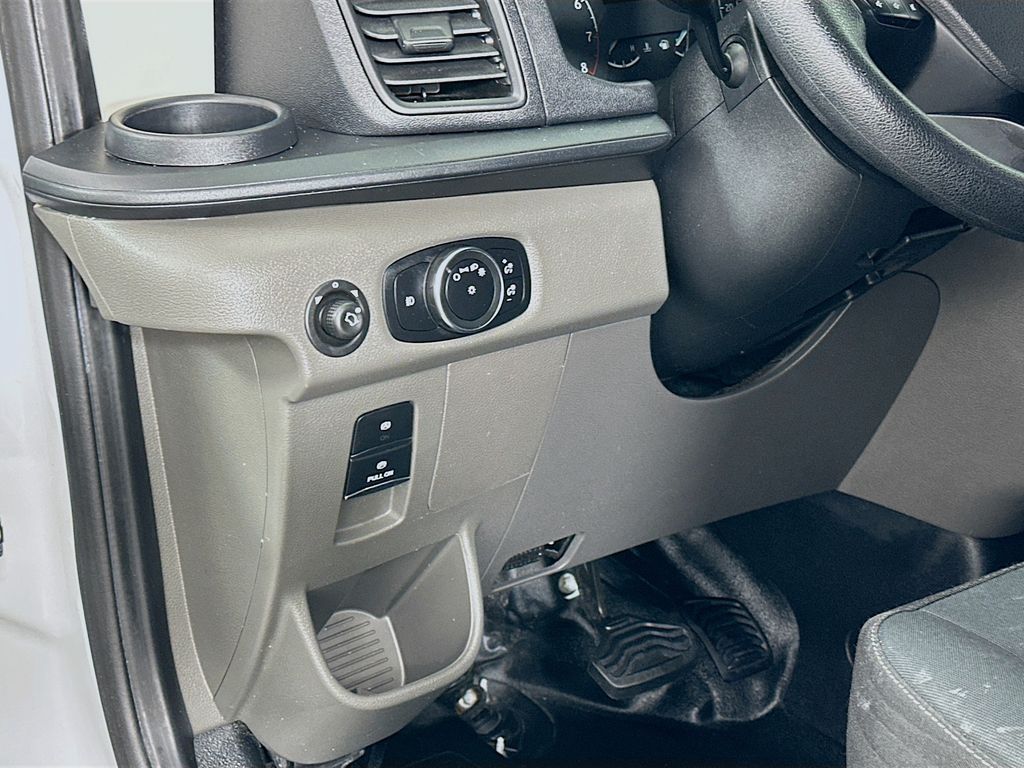 Thumbnail: 2022 Ford Transit Series - 10