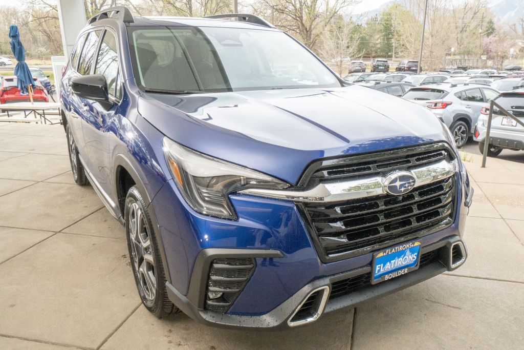 View vehicle photo 2