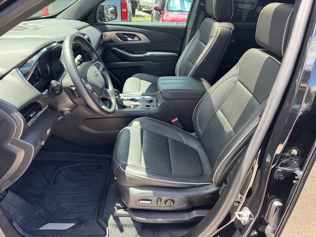 Used Car 2022 Chevrolet Traverse  Premier For Sale Under $35,000 In Austin, Texas