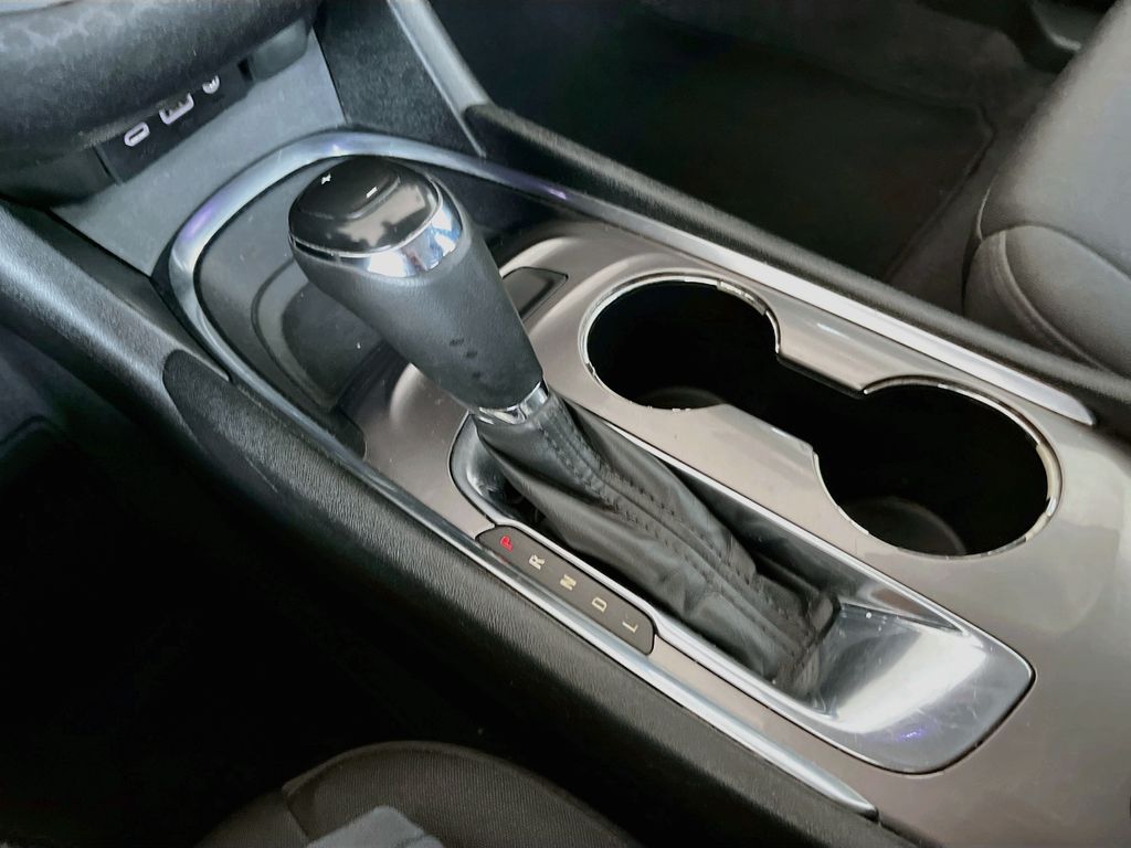 Used 2020 Red Chevrolet LT image 17