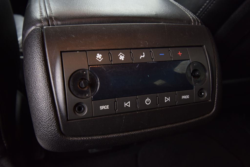 used 2014 Chevrolet Traverse car, priced at $7,500