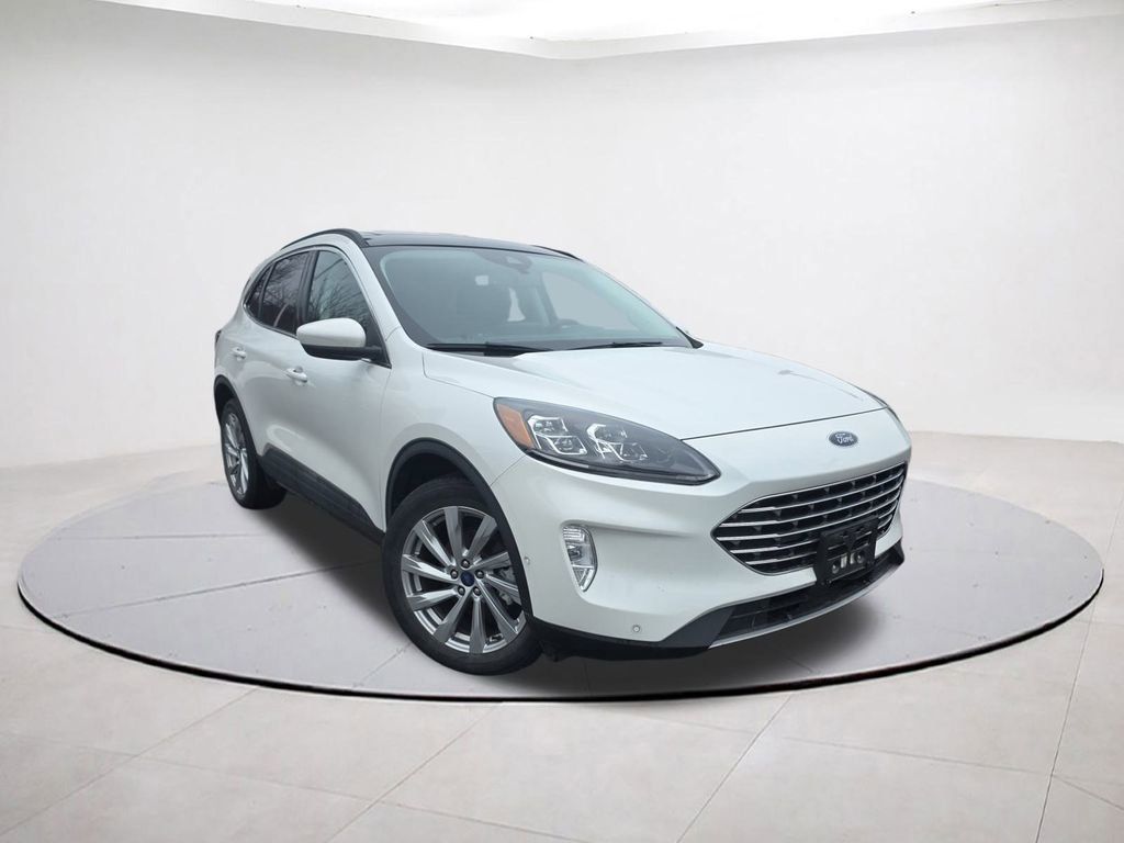 2022 Ford Escape Titanium AWD