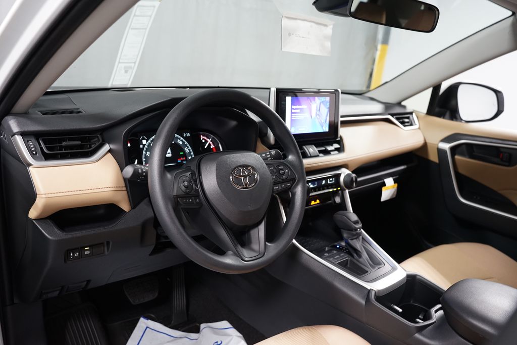 Thumbnail: 2025 Toyota RAV4 - 11