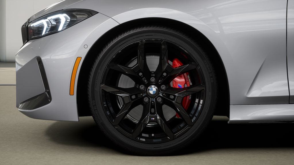 Thumbnail: 2025 BMW 3 Series - 32