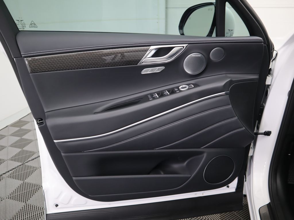 Thumbnail: 2025 Genesis GV80 - 25