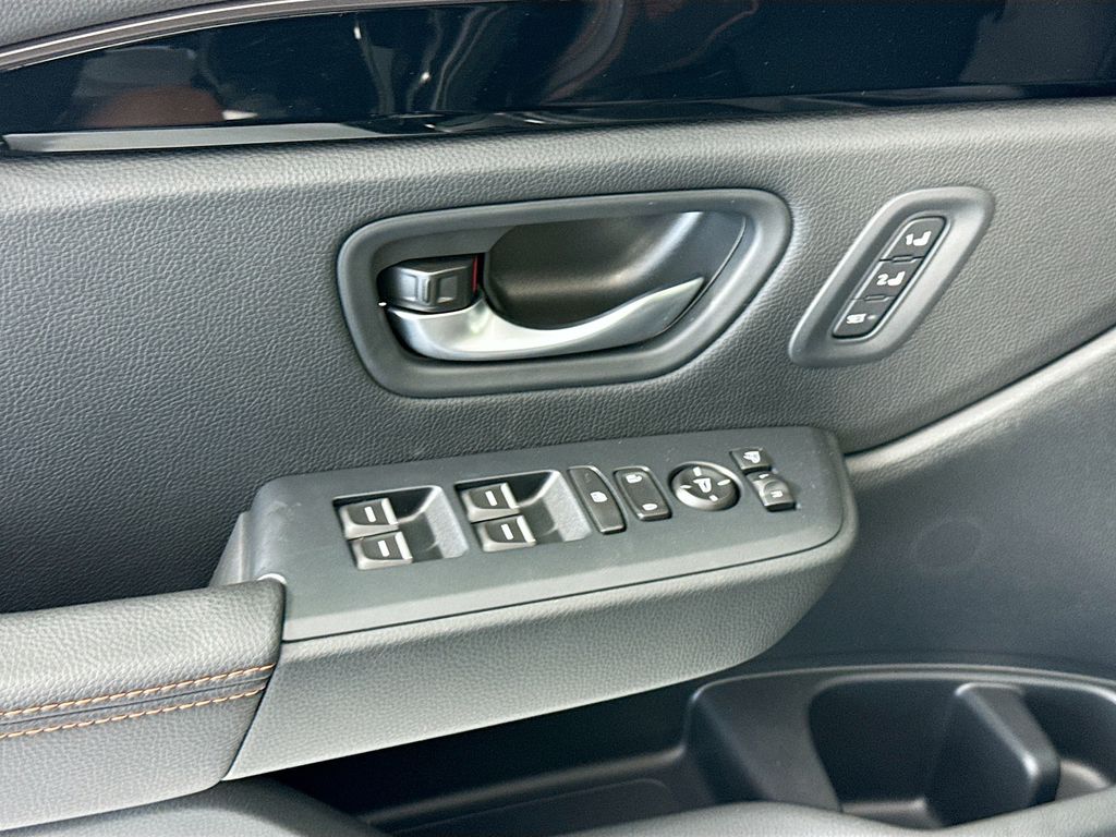 Thumbnail: 2026 Honda Pilot - 24
