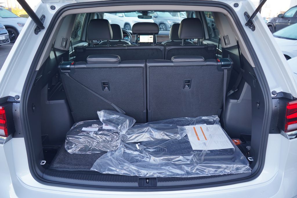 Thumbnail: 2026 Volkswagen Atlas - 12