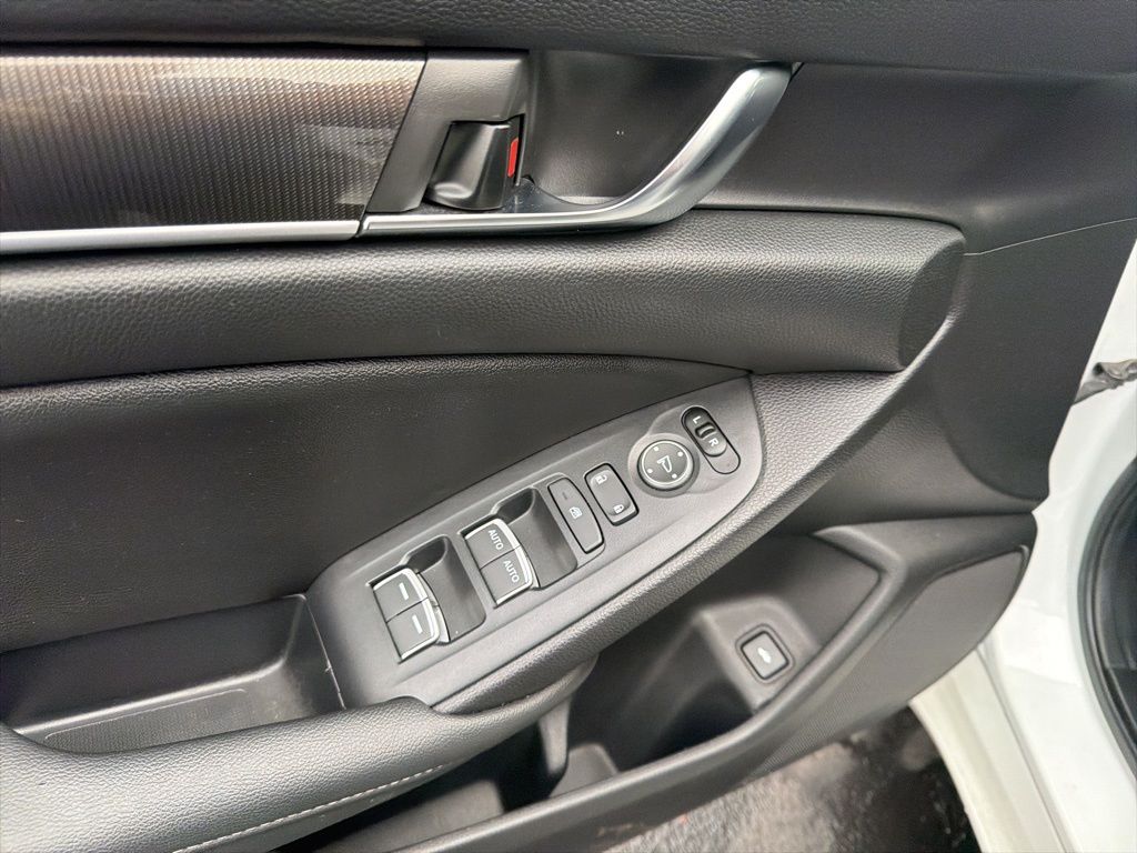 Thumbnail: 2020 Honda Accord - 25