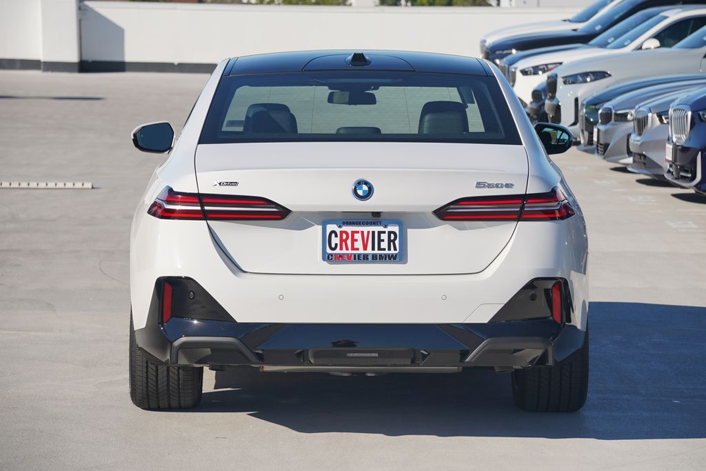 Thumbnail: 2026 BMW 5 Series - 6