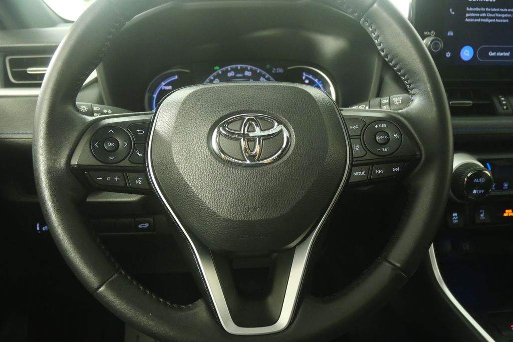 Thumbnail: 2023 Toyota RAV4 - 19
