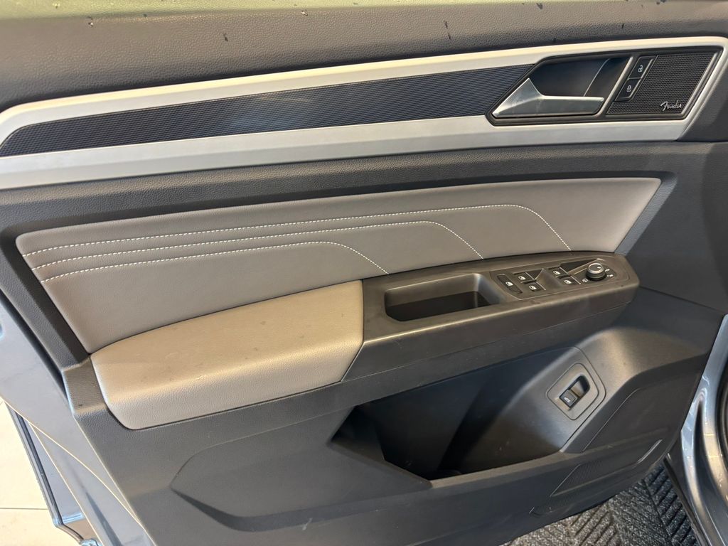 2022 Volkswagen Atlas 3.6L V6 SEL Premium R-Line