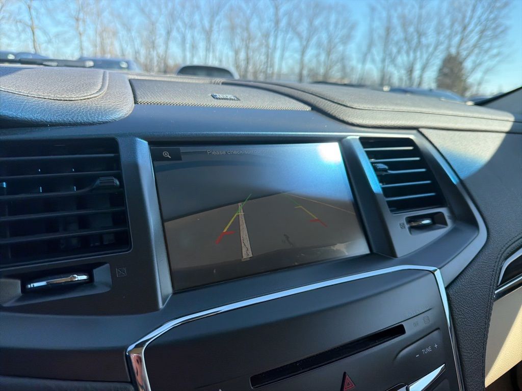 Thumbnail: 2015 Lincoln MKS - 29