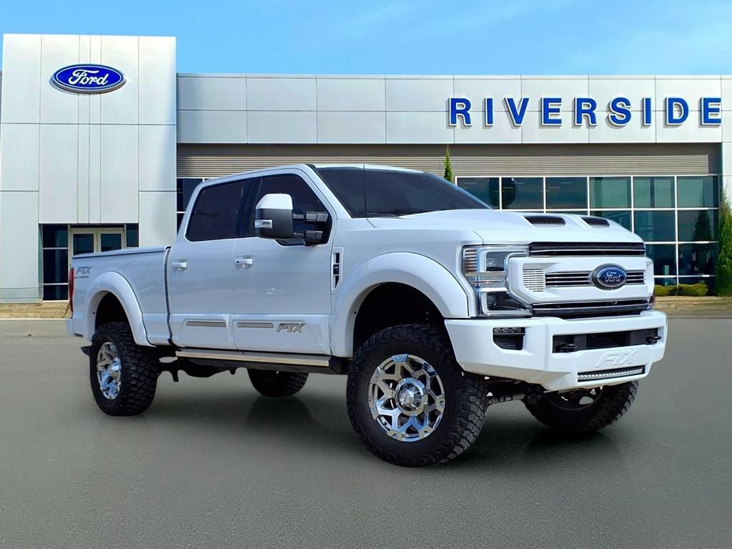 2022 Ford F-250 Super Duty Lariat Crew Cab 4WD