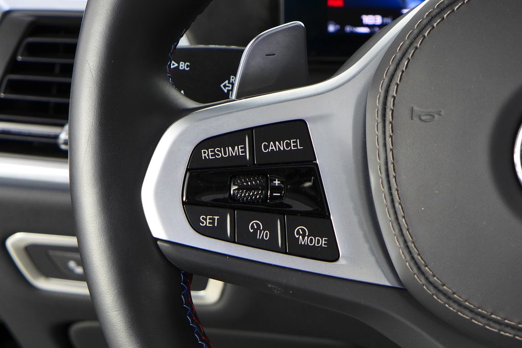 Thumbnail: 2025 BMW X7 - 25