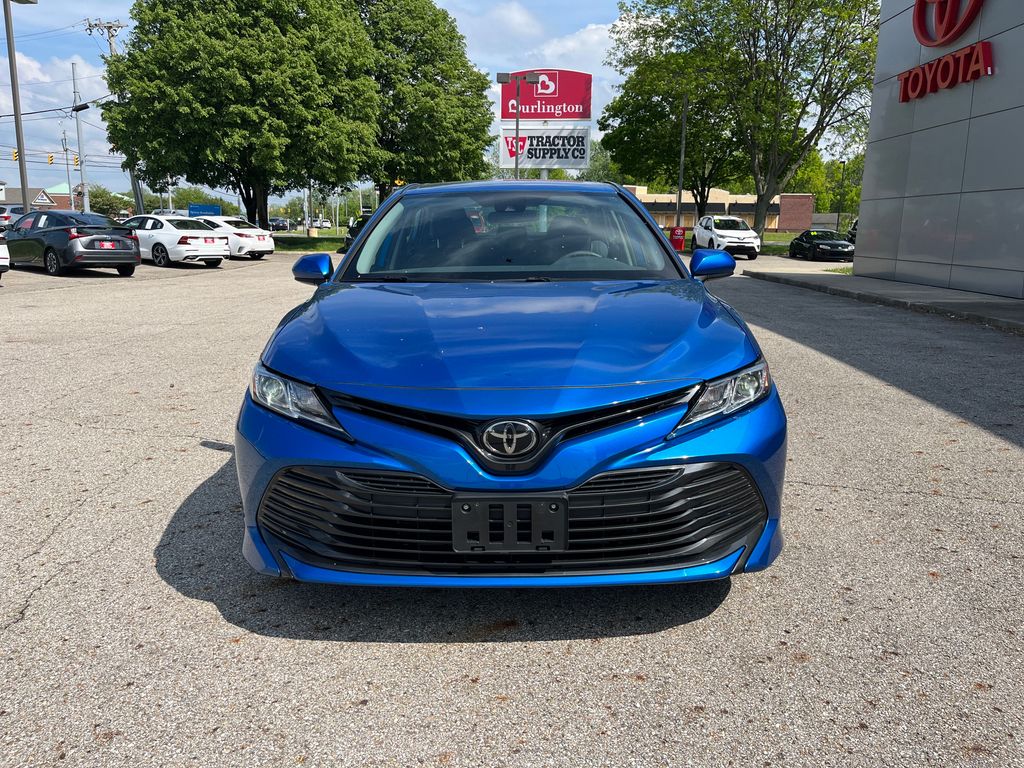 2019 Toyota Camry LE photo