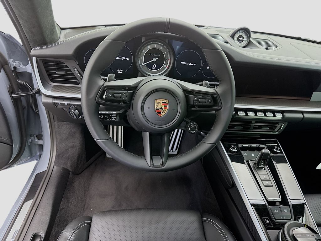 Thumbnail: 2025 Porsche 911 - 13