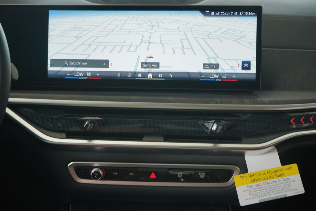 Thumbnail: 2026 BMW X7 - 15