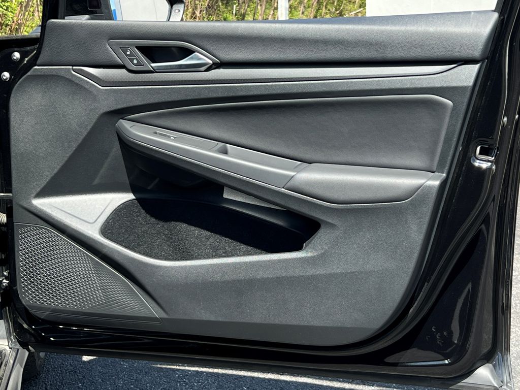 2022 Volkswagen Golf GTI 2.0T SE