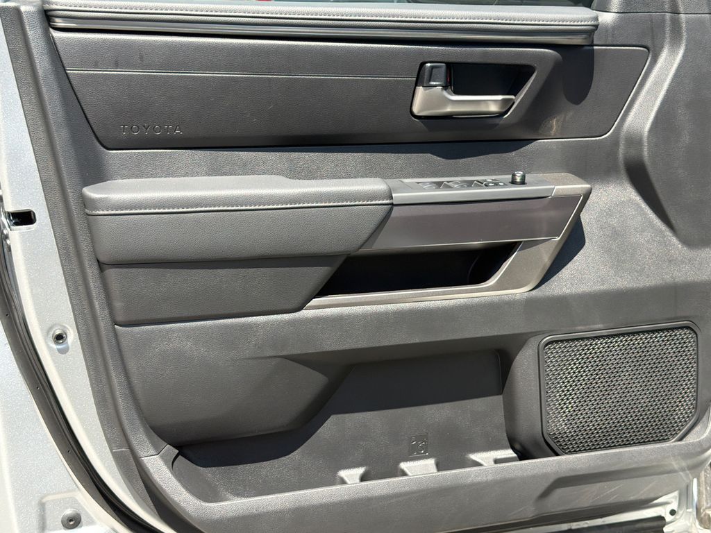2026 Toyota Tundra SR5 - Photo 10