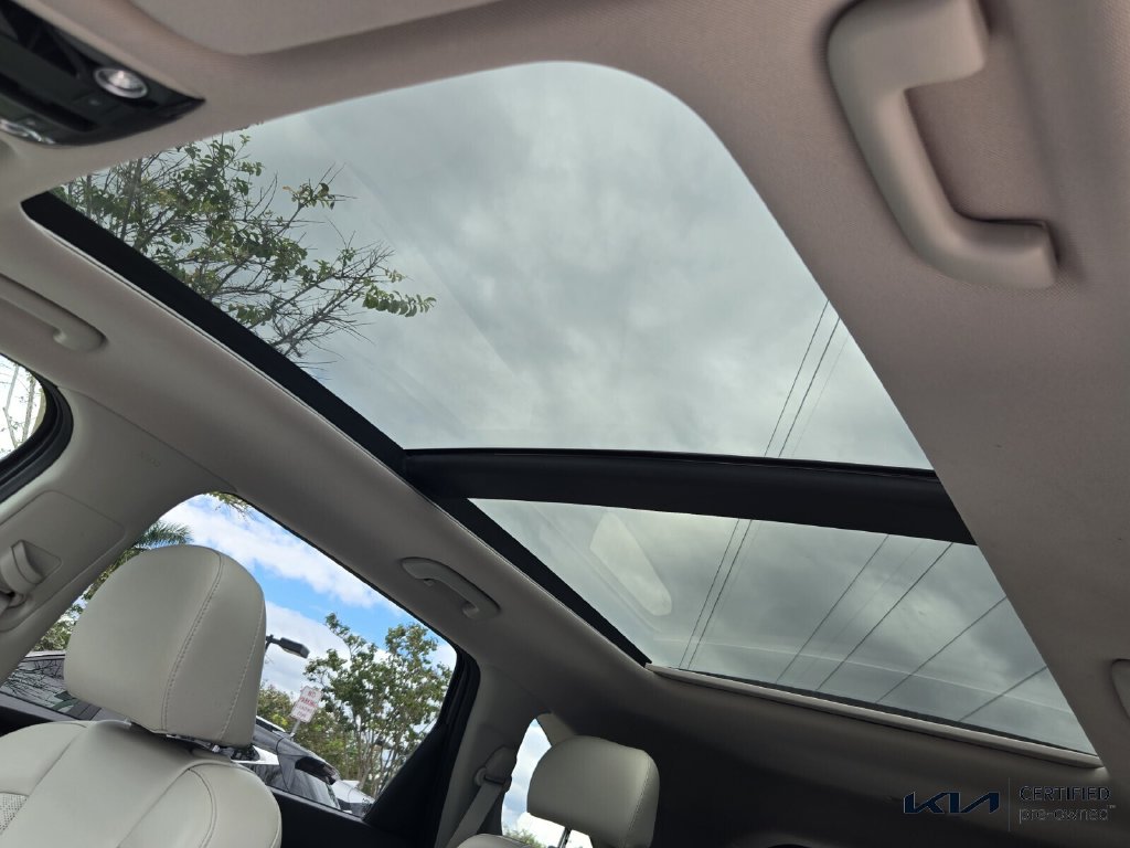 2022 Kia Sorento - $25,187