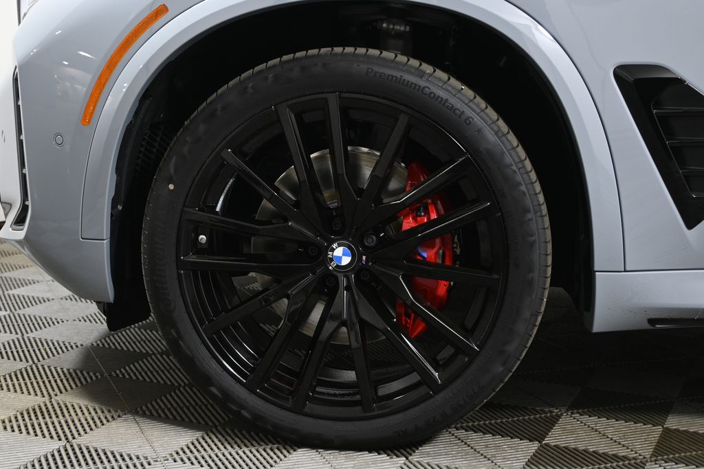 Thumbnail: 2026 BMW X5 - 12