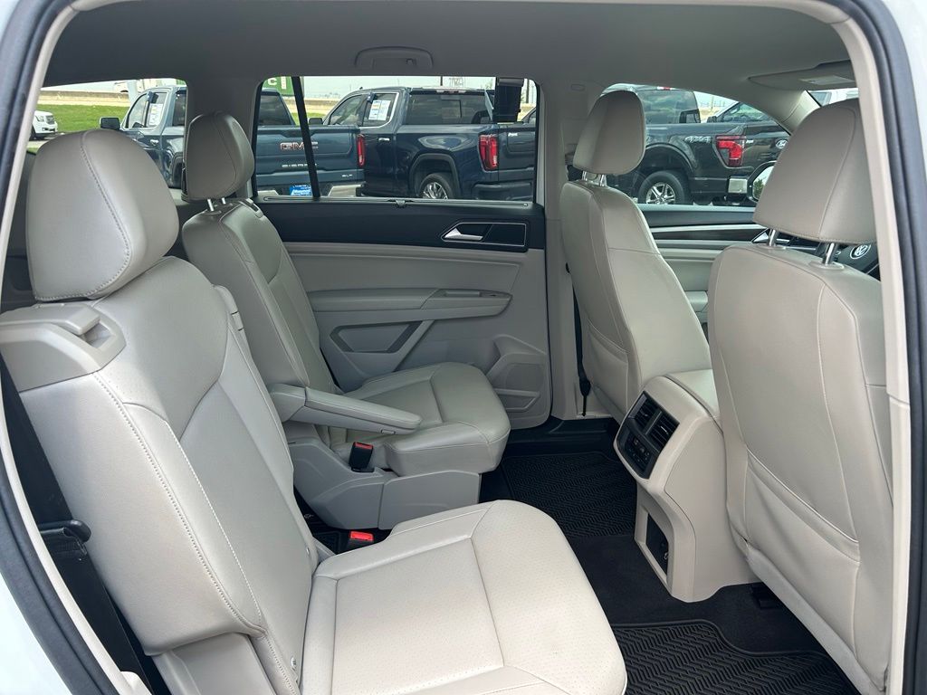 2019 Volkswagen Atlas 2.0T SE w/Technology  at Community Toyota