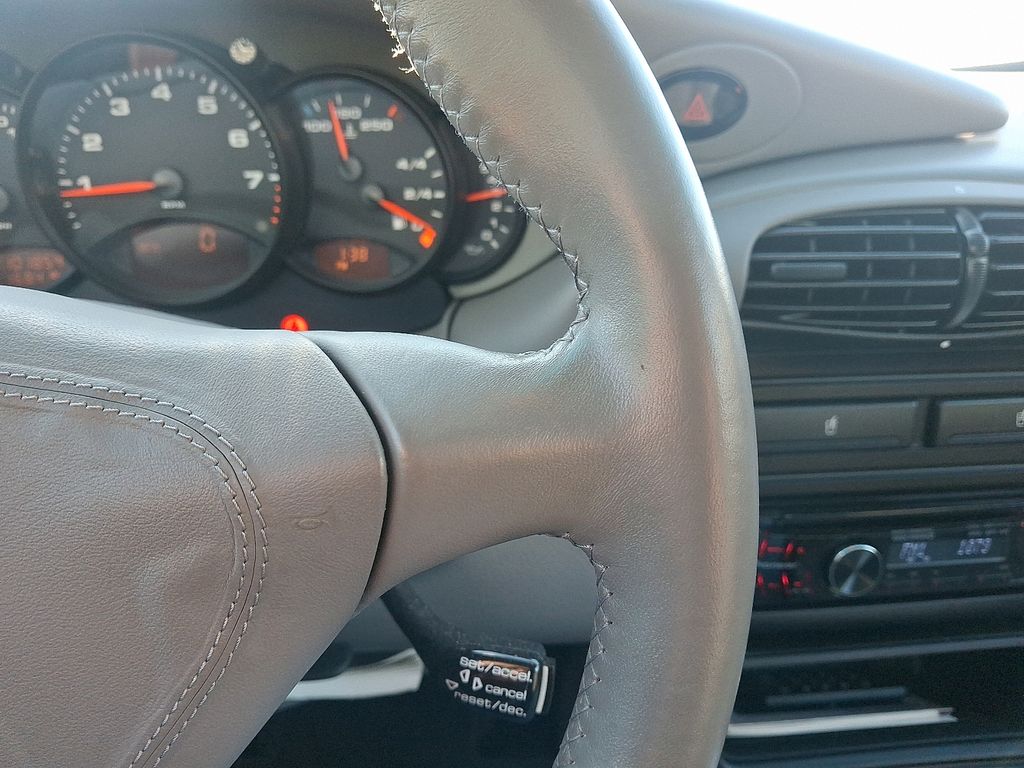 Thumbnail: 2001 Porsche 911 - 22